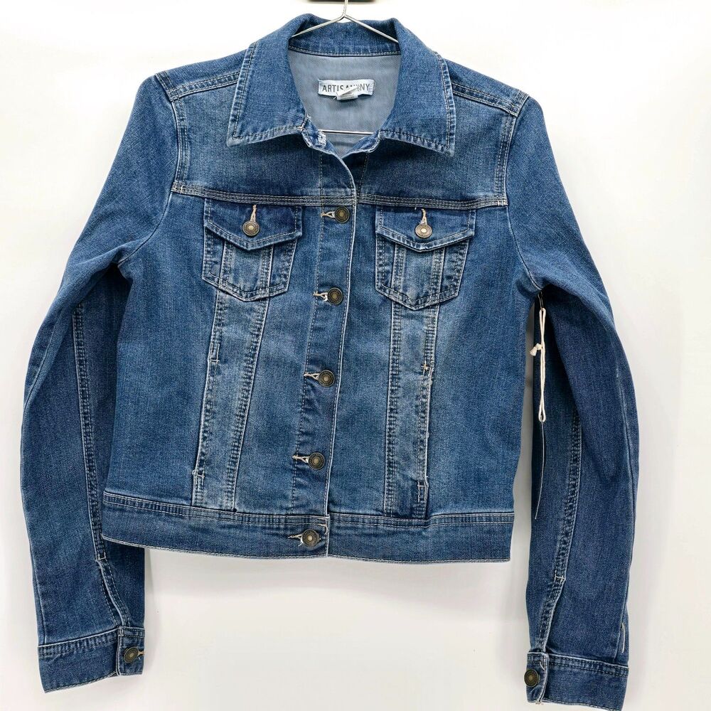 Artisan NY medium blue denim jacket trucker button front small NWT